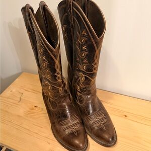 Ariat Brown Embroidered Heeled Boots